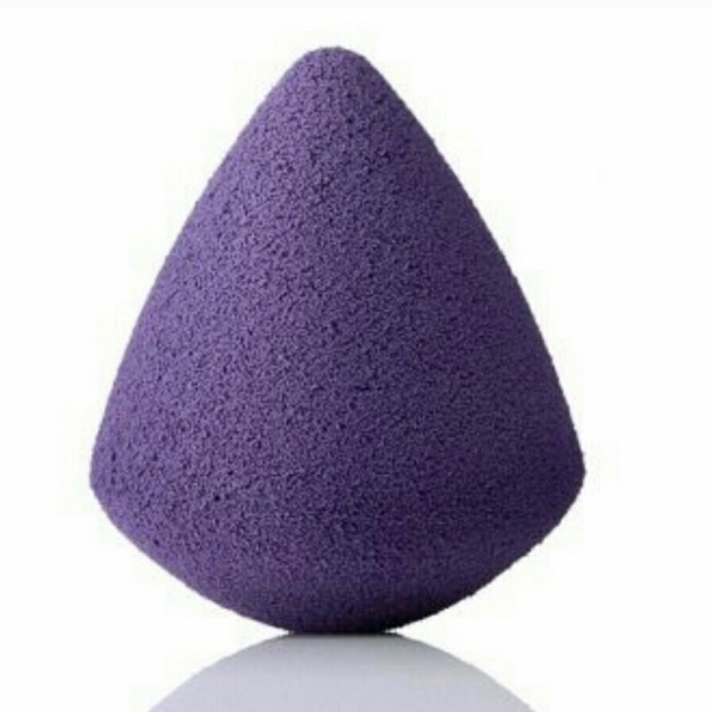 Looking for this tarte sponge. Please tag me 👀